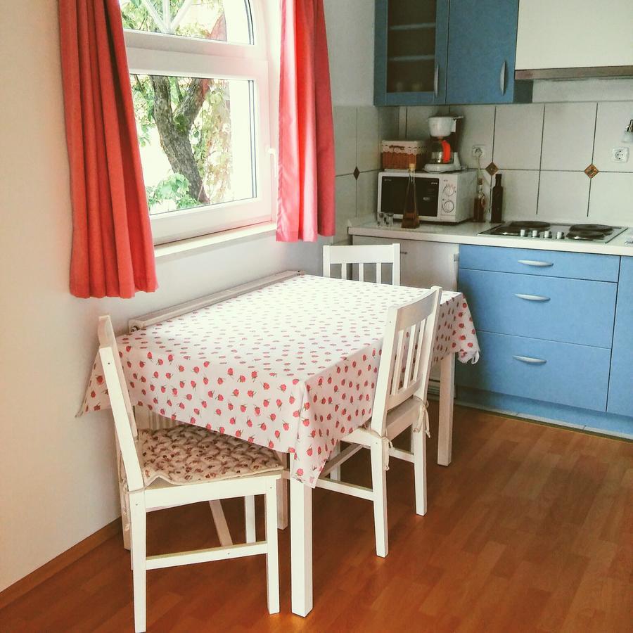 Prenocisca Angelin Hram, Tiny Apartments Markovec Exterior photo